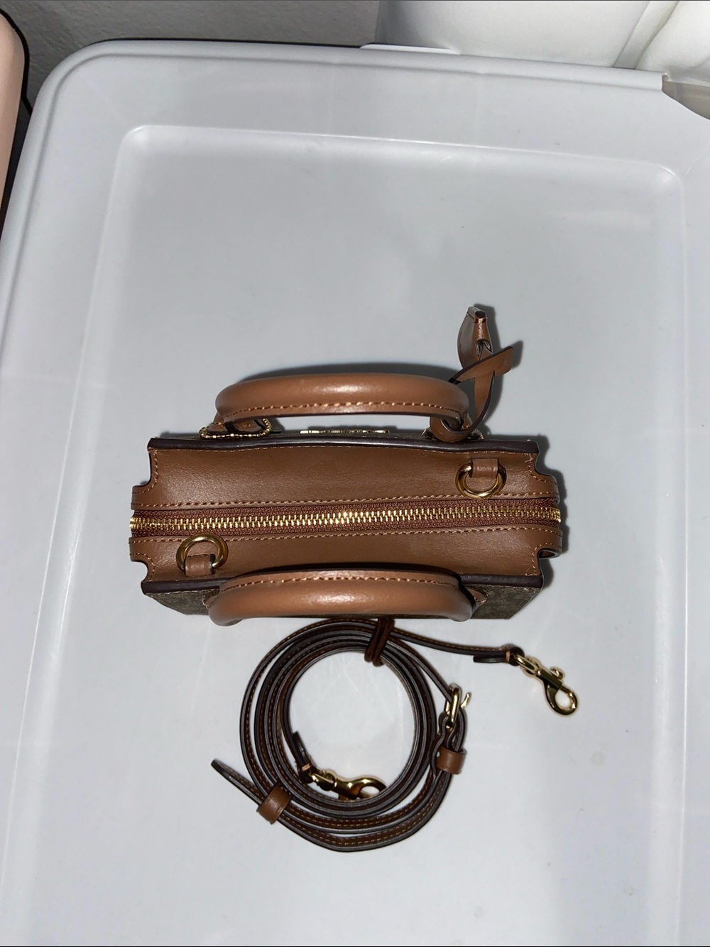 COACH Mini Andrea Carryall - Picture 5 of 11